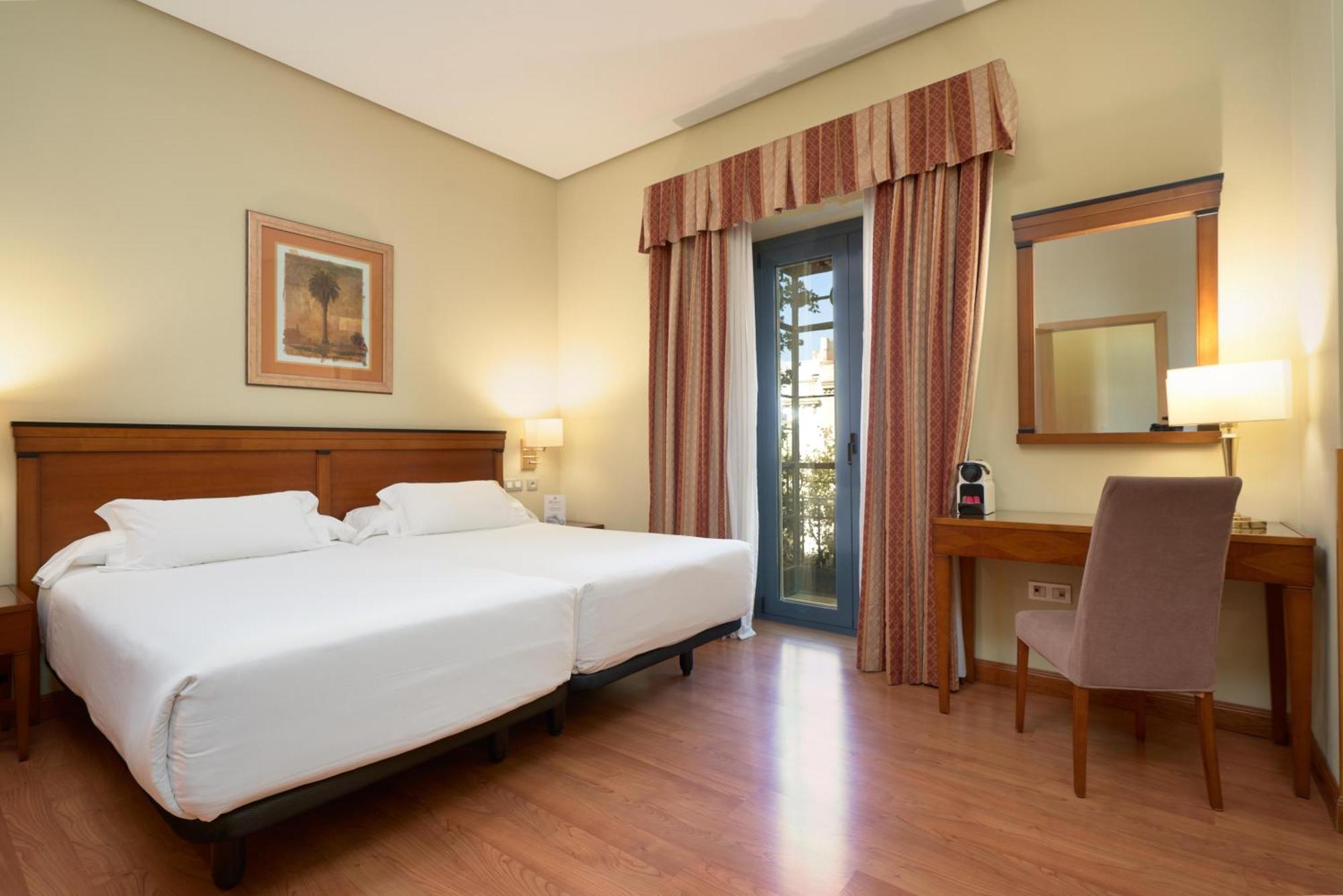 Hotel Becquer Севиля Екстериор снимка